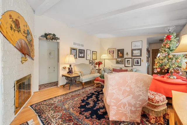 $299,000 | 17849 Nassau Drive, Unit BLDG EC2, Brookfield, WI 53045