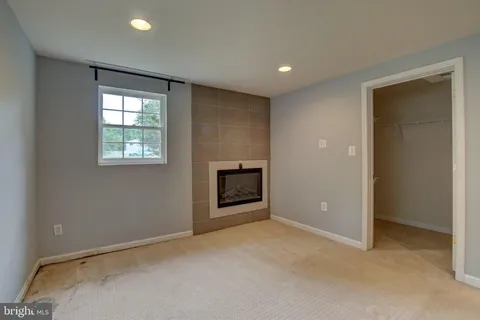 $950,000 | 900 Walker Road, Great Falls, VA 22066