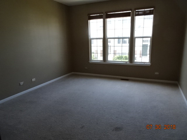 3003 Concord Lane Wadsworth, IL 60083 - Photo 3 of 12