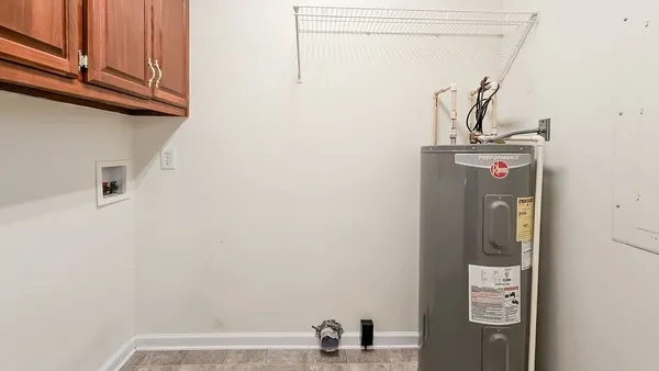 a view of hallway with washer and dryer