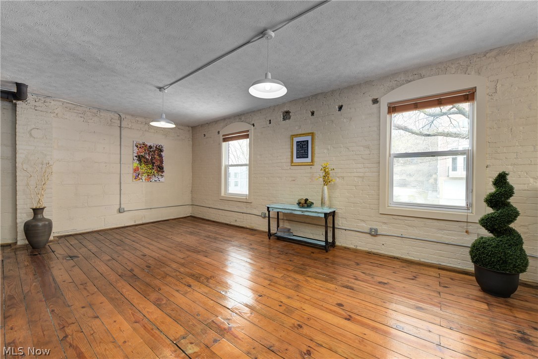 1950 Columbus Road Cleveland, OH 44113 - Photo 10 of 33 Gallery Image 10