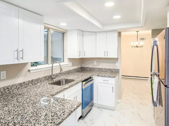 $449,900 | 307 B Modele Plaza, Monroe Township, NJ 08831