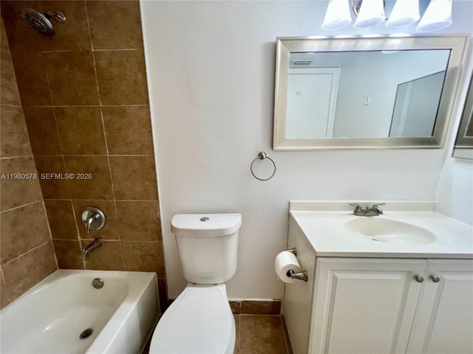 640 South Park Road, Unit 124 Hollywood, FL 33021 - Photo 18 of 31 Photo 18