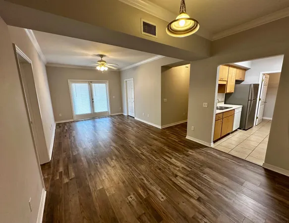 $1,600 | 2154 Whispering Pines Boulevard, Unit 3, Navarre, FL 32566