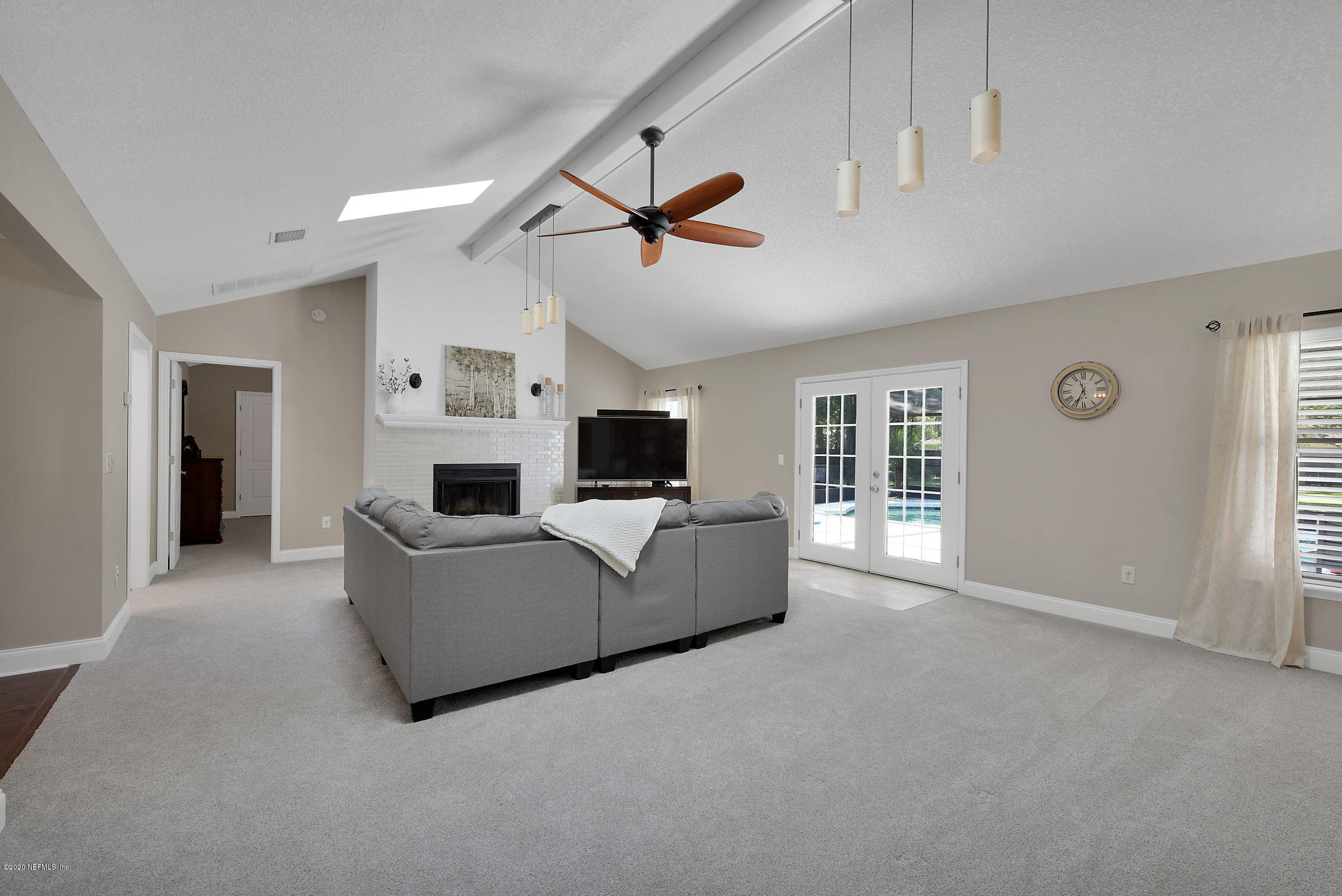 240 West Shores Road Fleming Island, FL 32003 - Photo 13 of 39 Large living space