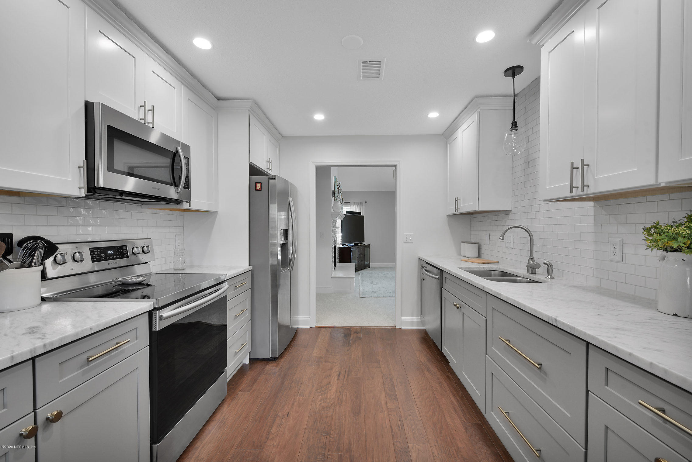 240 West Shores Road Fleming Island, FL 32003 - Photo 15 of 39 Beautiful kitchen