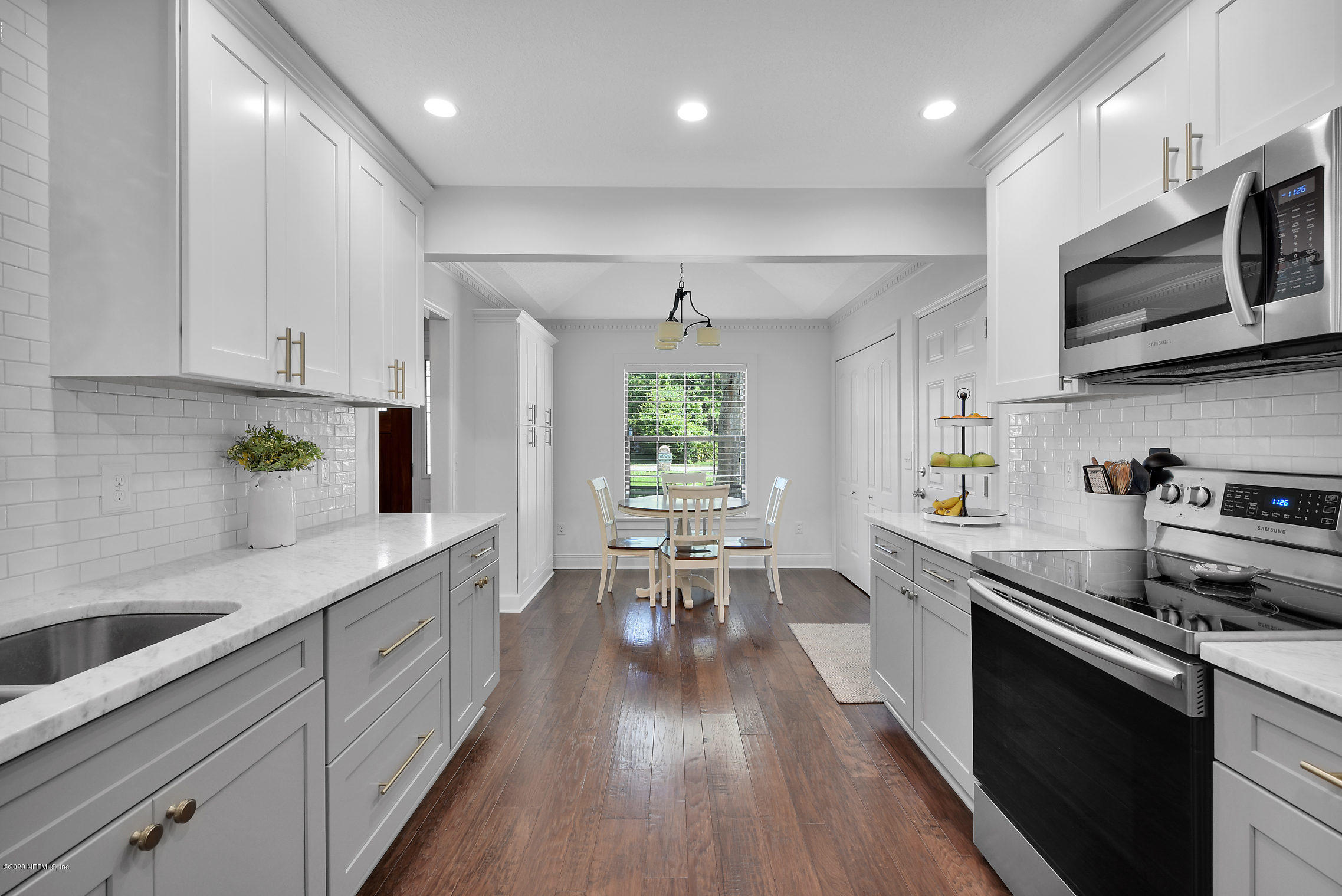 240 West Shores Road Fleming Island, FL 32003 - Photo 17 of 39 Great modern kitchen
