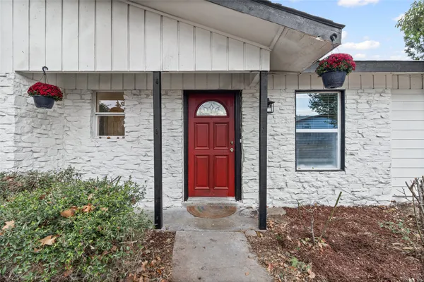 $2,350 | 9104 Glenn Lane, Austin, TX 78753