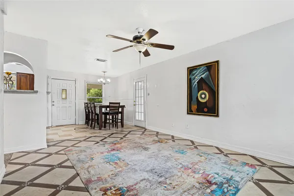 $2,350 | 9104 Glenn Lane, Austin, TX 78753