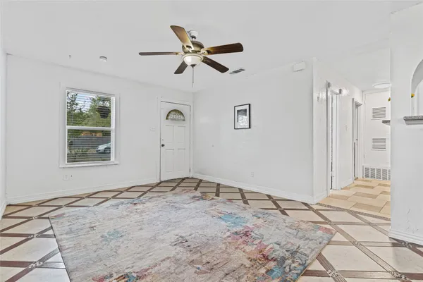 $2,350 | 9104 Glenn Lane, Austin, TX 78753