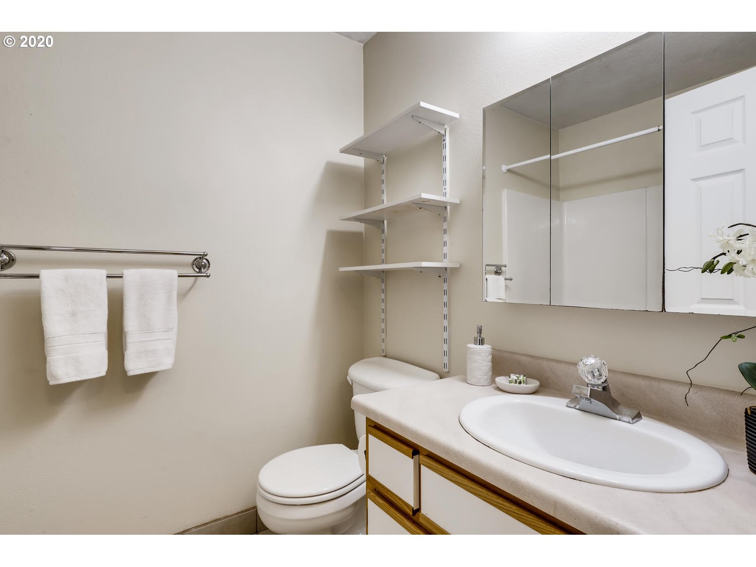10620 Southwest Davies Road, Unit 16 Beaverton, OR 97008 - Photo 16 of 26 Gallery Image 16