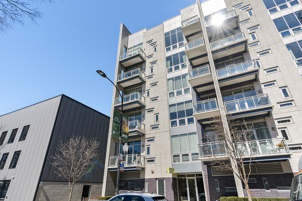 1132 West Adams St Unit 5W