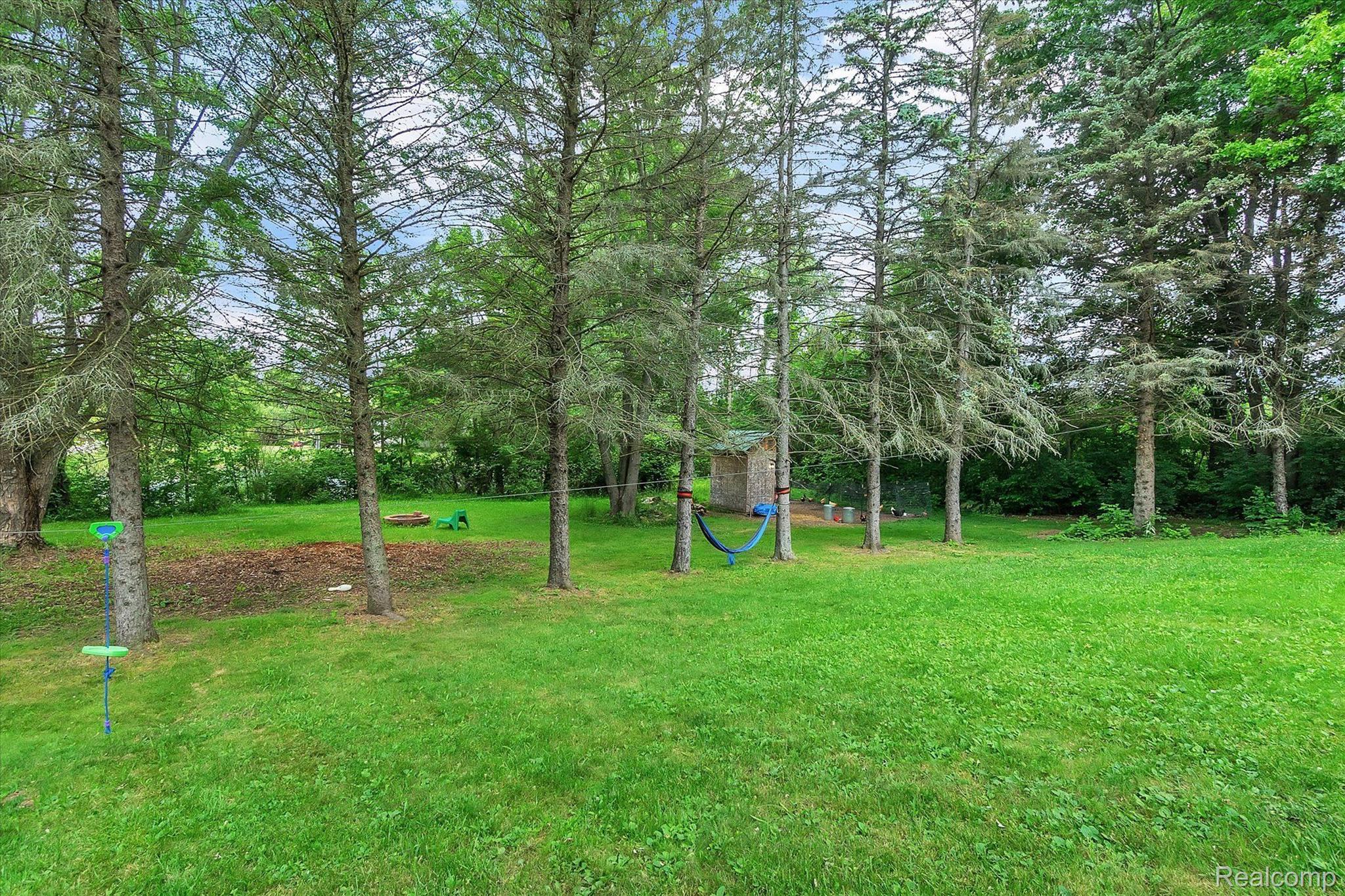805 South Bull Run Road Fowlerville, MI 48836 - Photo 25 of 33 Gallery Image 25