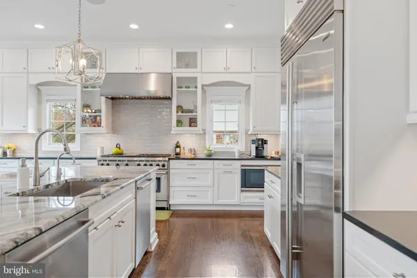 $2,995,000 | 7005 Richard Drive, Bethesda, MD 20817