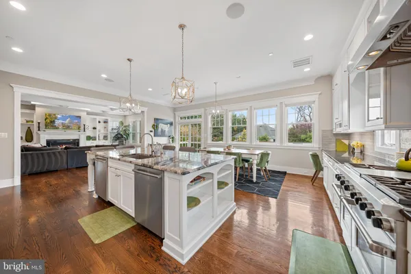 $2,995,000 | 7005 Richard Drive, Bethesda, MD 20817
