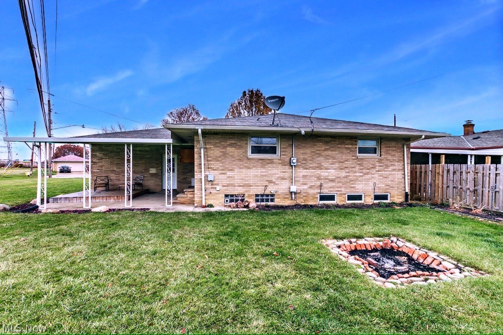 4097 Rabbit Run Drive Brooklyn, OH 44144 - Photo 3 of 25