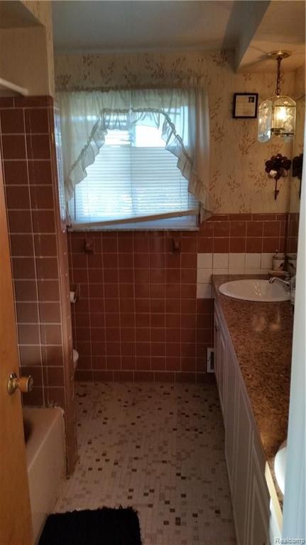 3655 Common Road Warren, MI 48092 - Photo 7 of 7