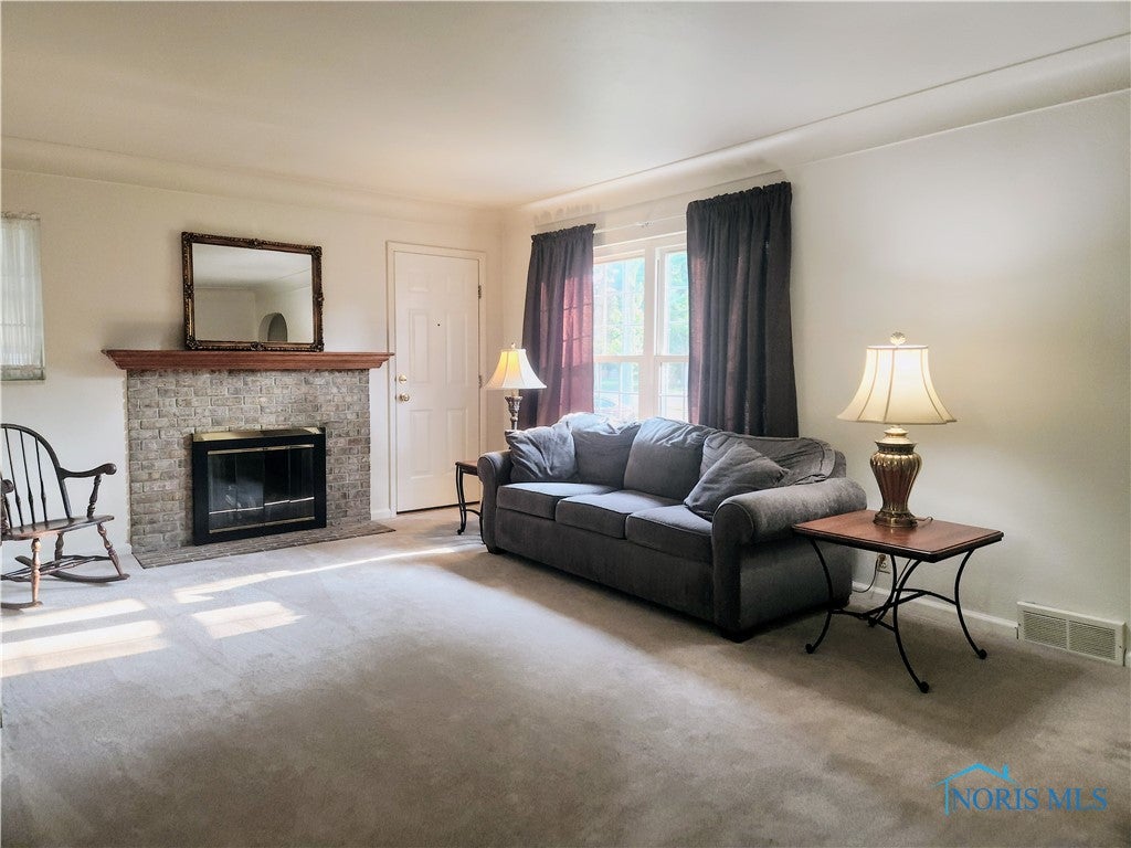 1915 Cass Road Toledo, OH 43614 - Photo 15 of 29 Gallery Image 15