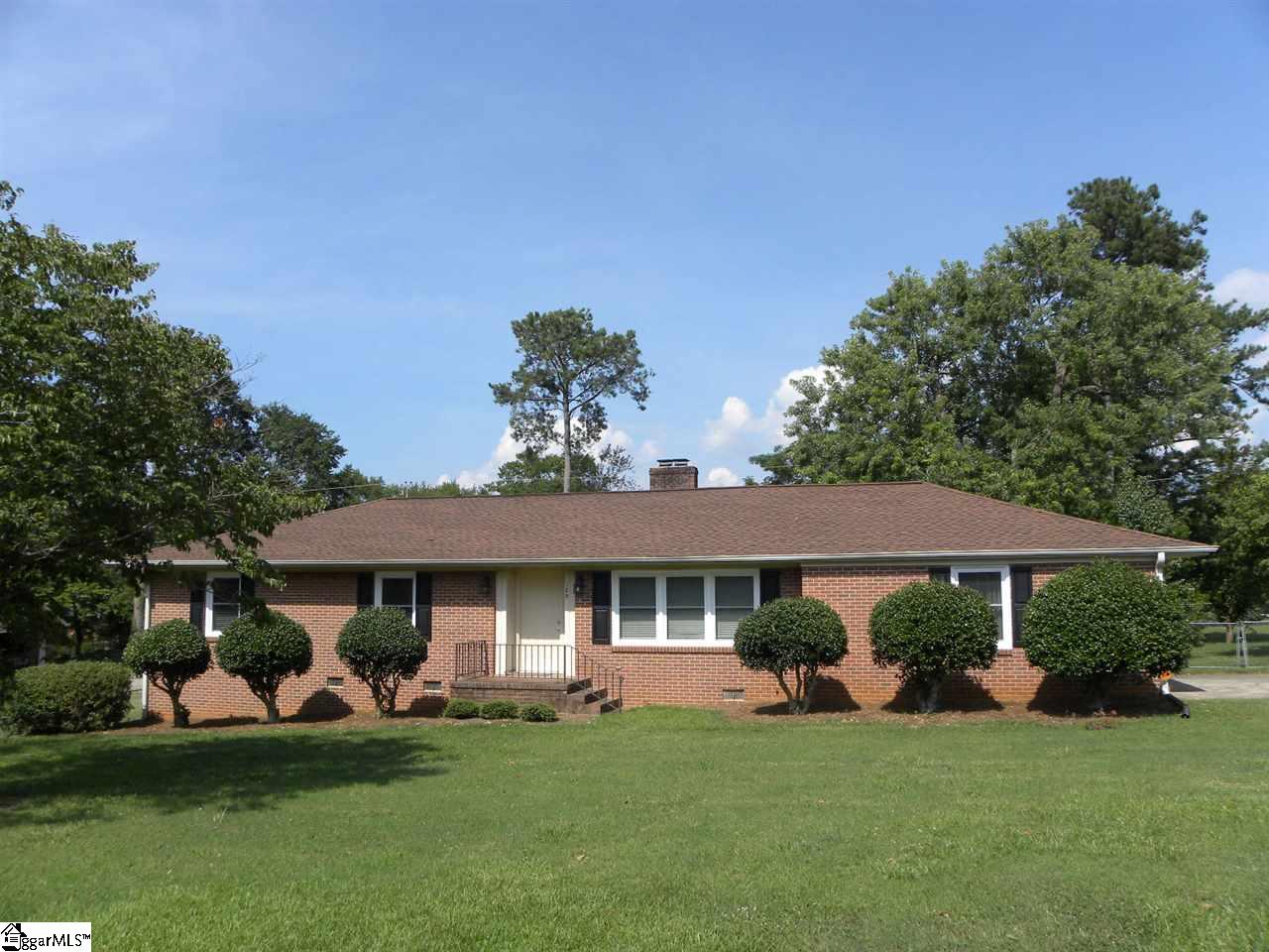 105 Brewton Court Anderson, SC 29621 - Photo 1 of 23 Gallery Image 1