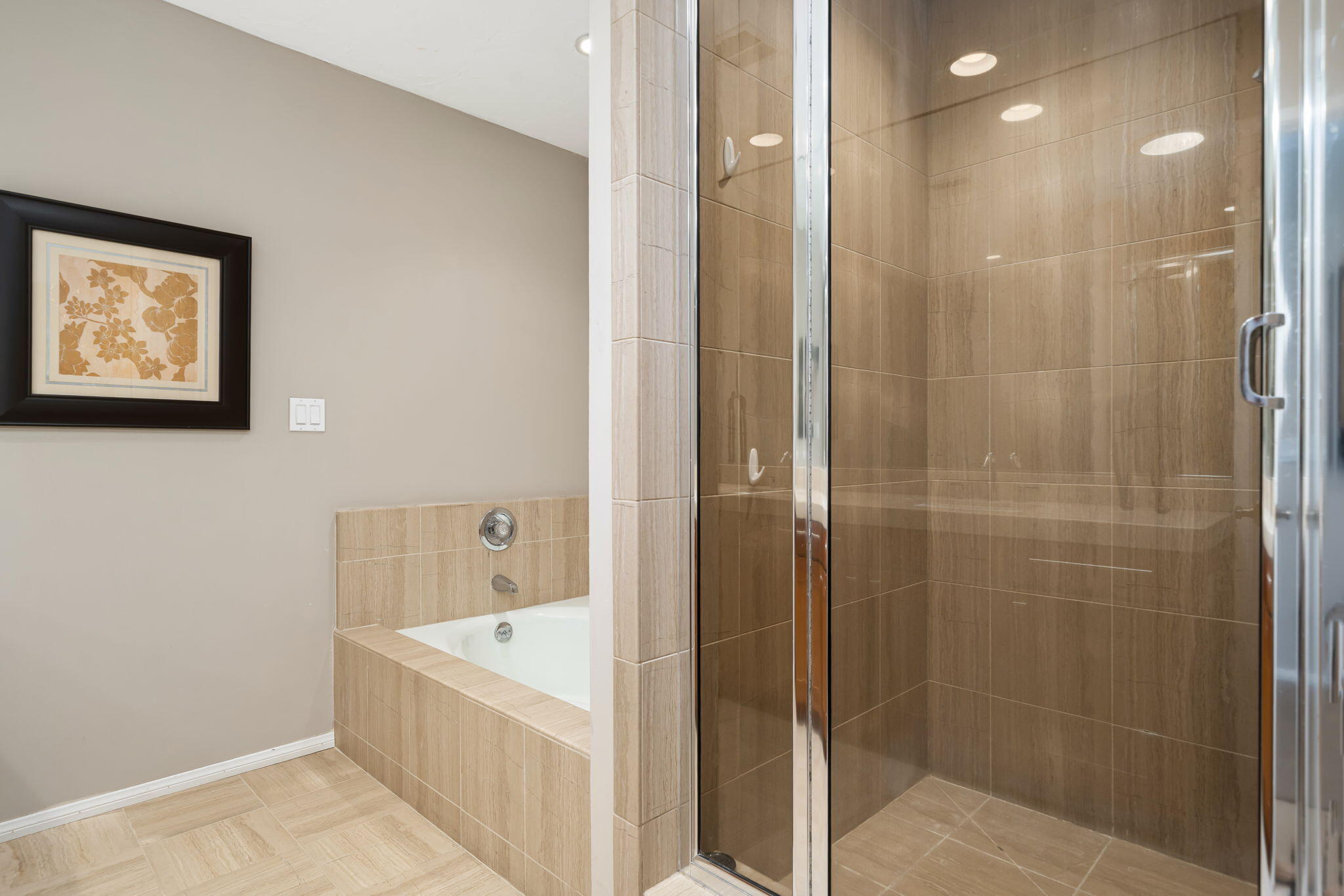 26 Stanford Drive Rancho Mirage, CA 92270 - Photo 21 of 39 a bathroom with a bathtub and shower