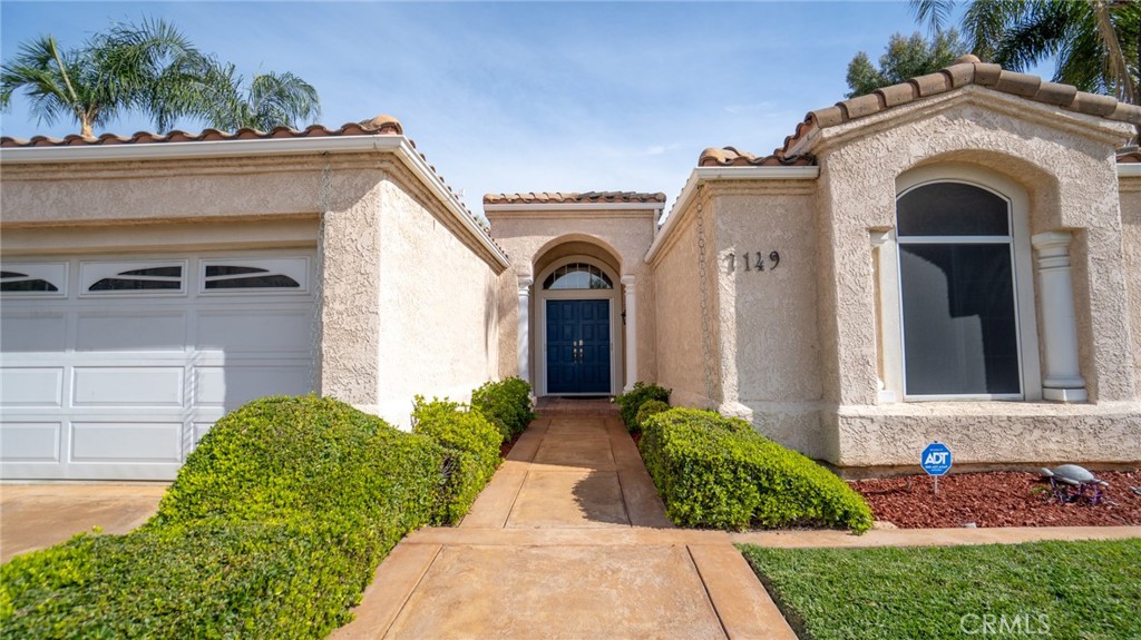 7149 Rockspring Lane Highland, CA 92346 - Photo 4 of 53