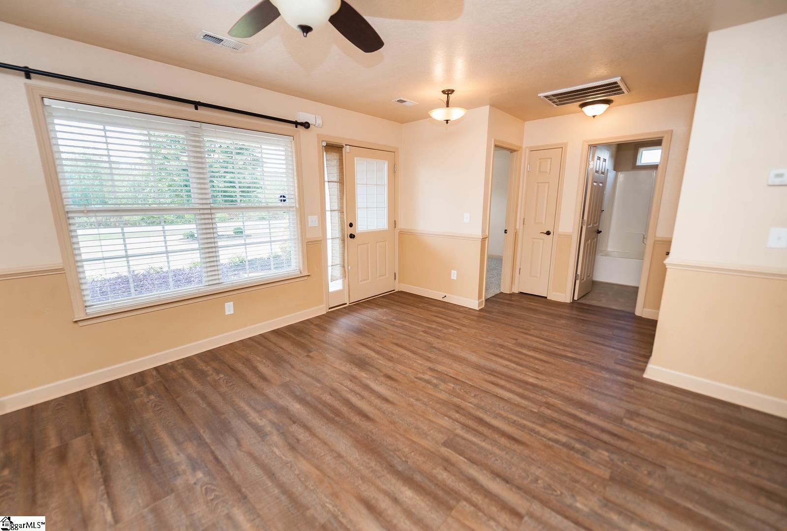 139 Dillard Road Duncan, SC 29334 - Photo 3 of 35 Gallery Image 3