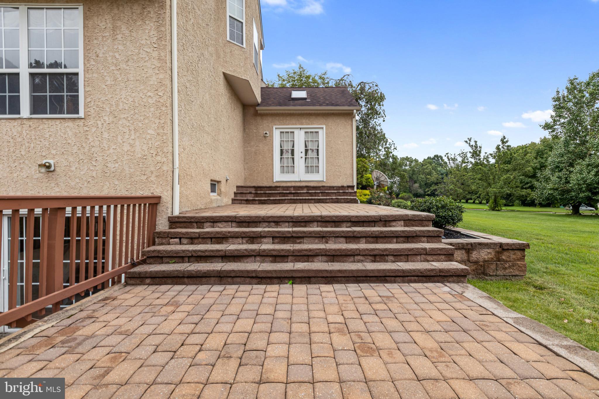 195 Hunters Run Swedesboro, NJ 08085 - Photo 20 of 83 Sun Room Patio Walk Up