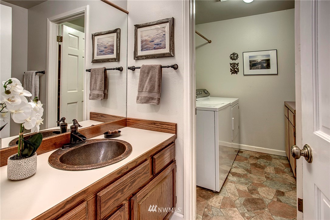 17414 113th Avenue Northeast Bothell, WA 98011 - Photo 18 of 28 Gallery Image 18