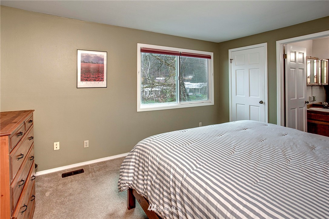 17414 113th Avenue Northeast Bothell, WA 98011 - Photo 20 of 28 Gallery Image 20