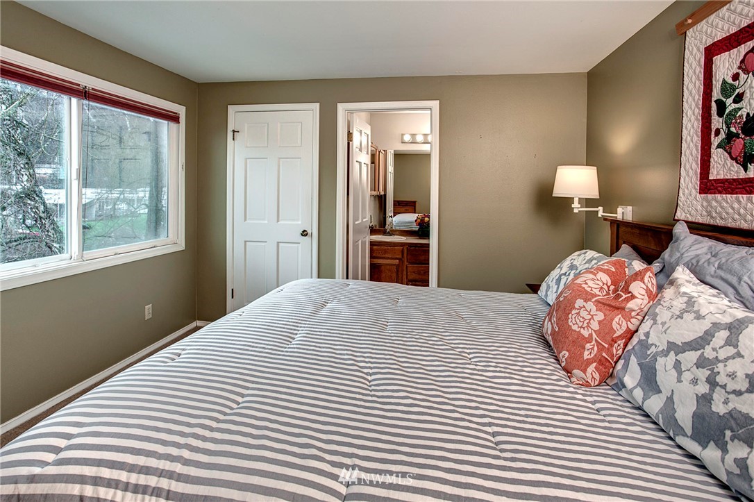 17414 113th Avenue Northeast Bothell, WA 98011 - Photo 21 of 28 Gallery Image 21