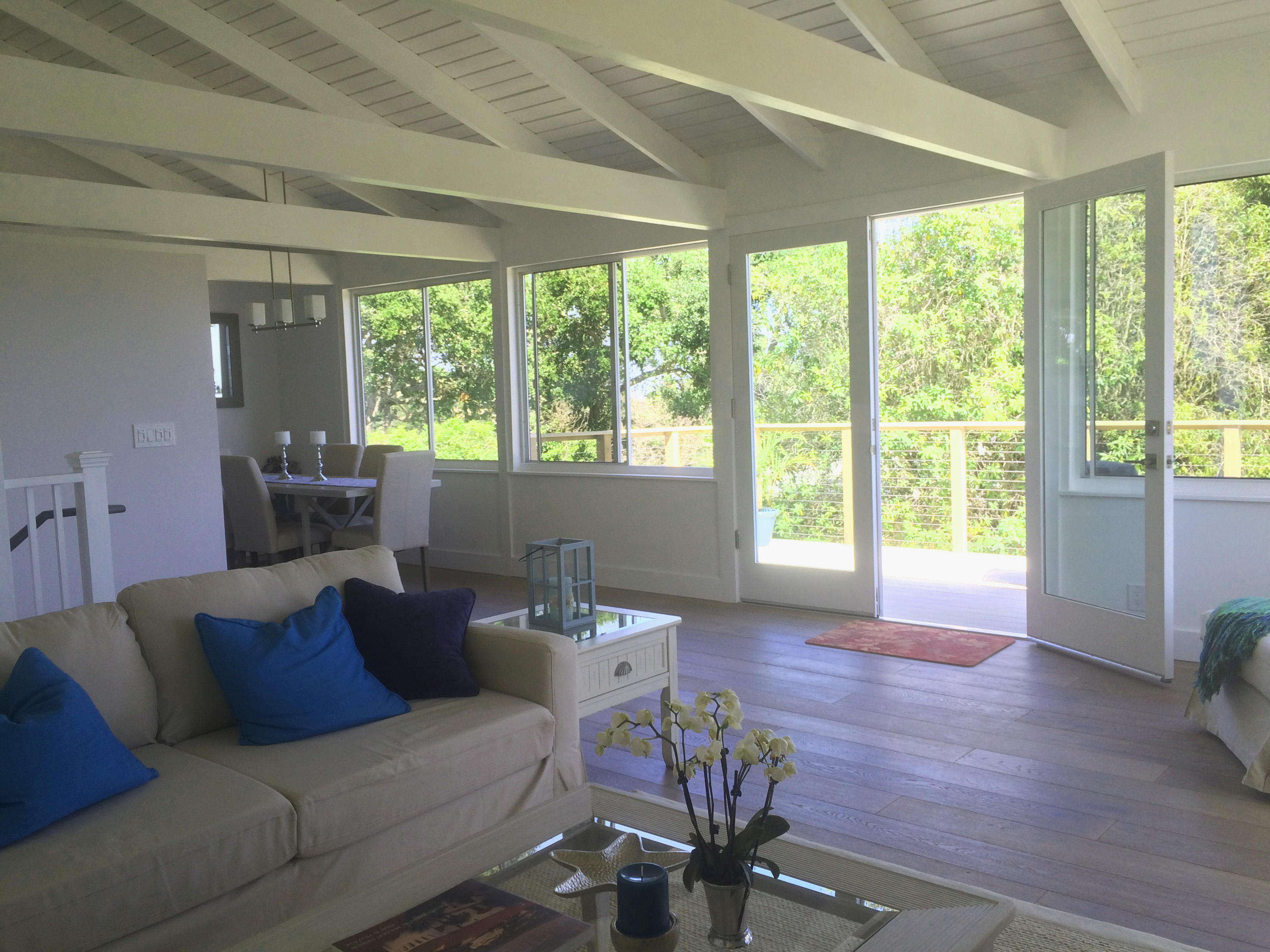4 Fellowship Circle Santa Barbara, CA 93109 - Photo 11 of 27 a living room with furniture and a large window