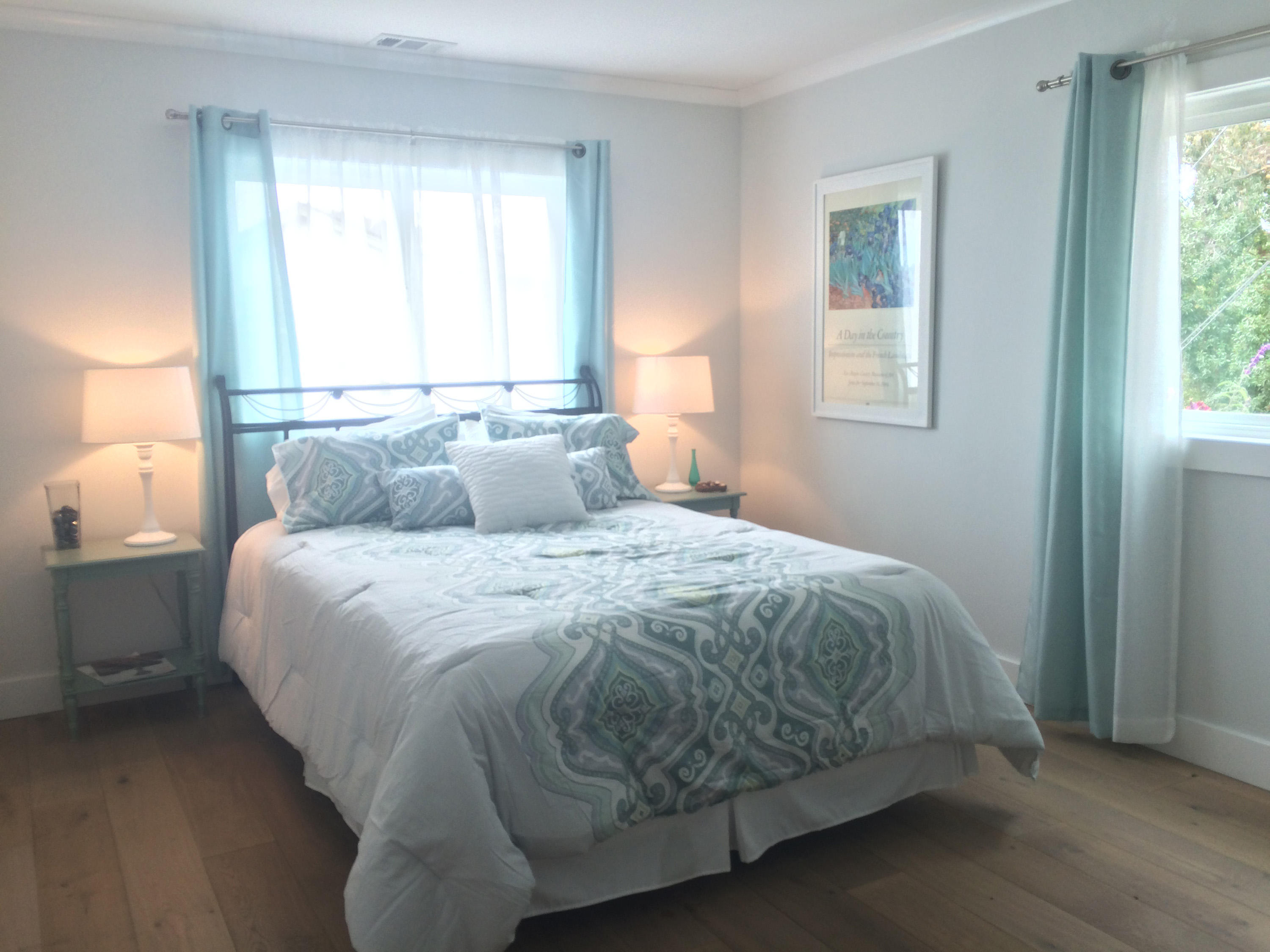 4 Fellowship Circle Santa Barbara, CA 93109 - Photo 16 of 27 a bedroom with a bed and window