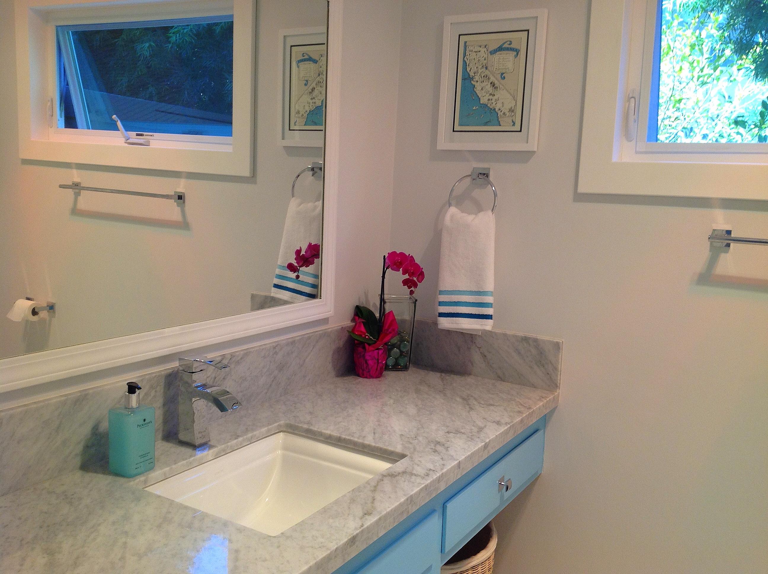 4 Fellowship Circle Santa Barbara, CA 93109 - Photo 25 of 27 a bathroom with a sink and a window