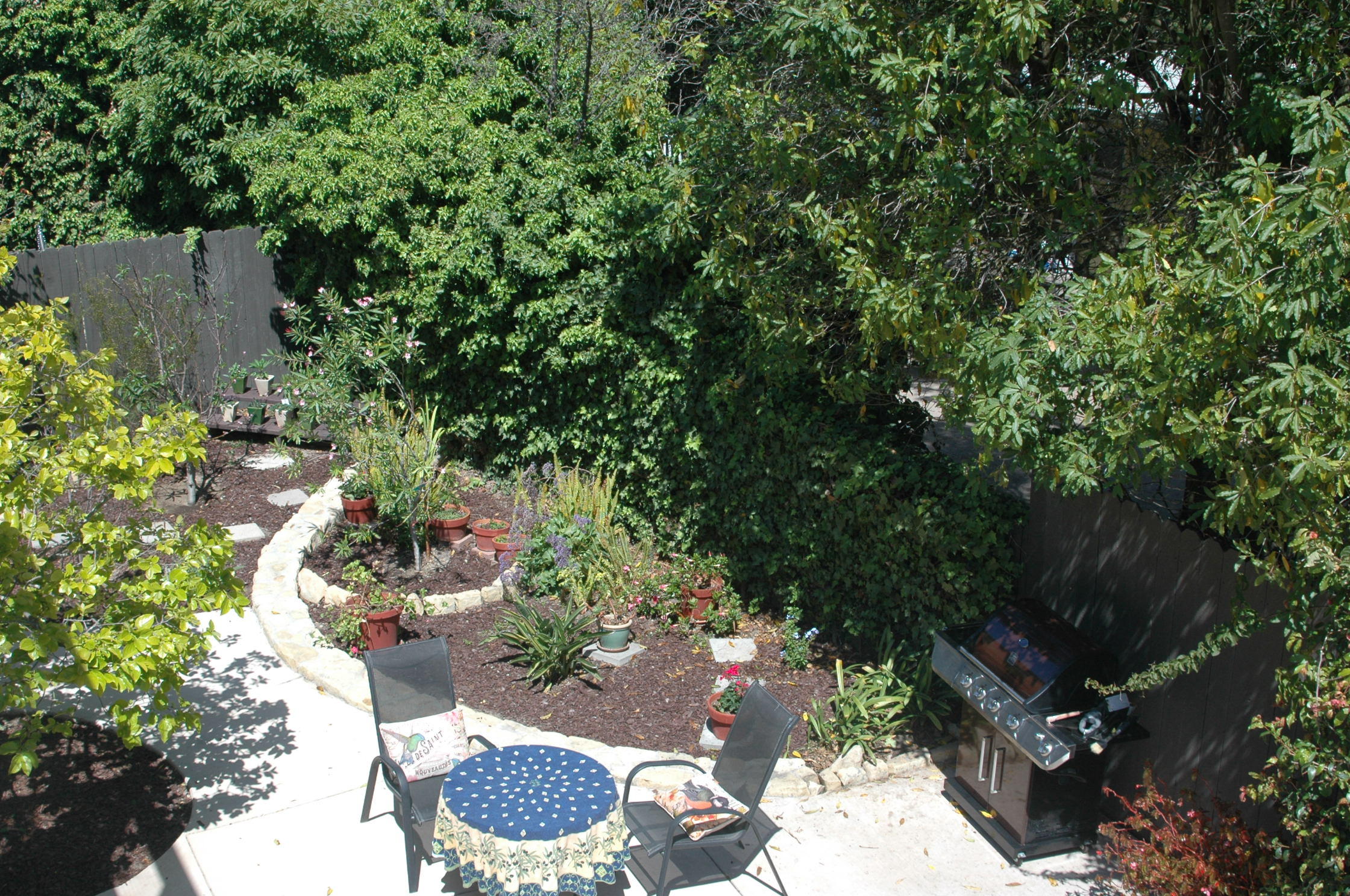 4 Fellowship Circle Santa Barbara, CA 93109 - Photo 27 of 27 a view of a backyard of the house