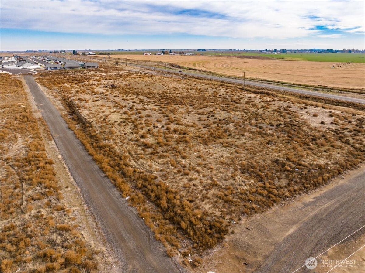 1295 South 7th Avenue Othello, WA 99344 - Photo 3 of 15