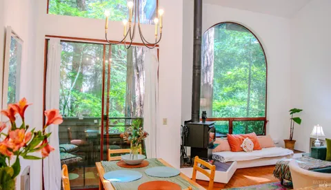 $390,000 | 17239 Verba Lane, Guerneville, CA 95446