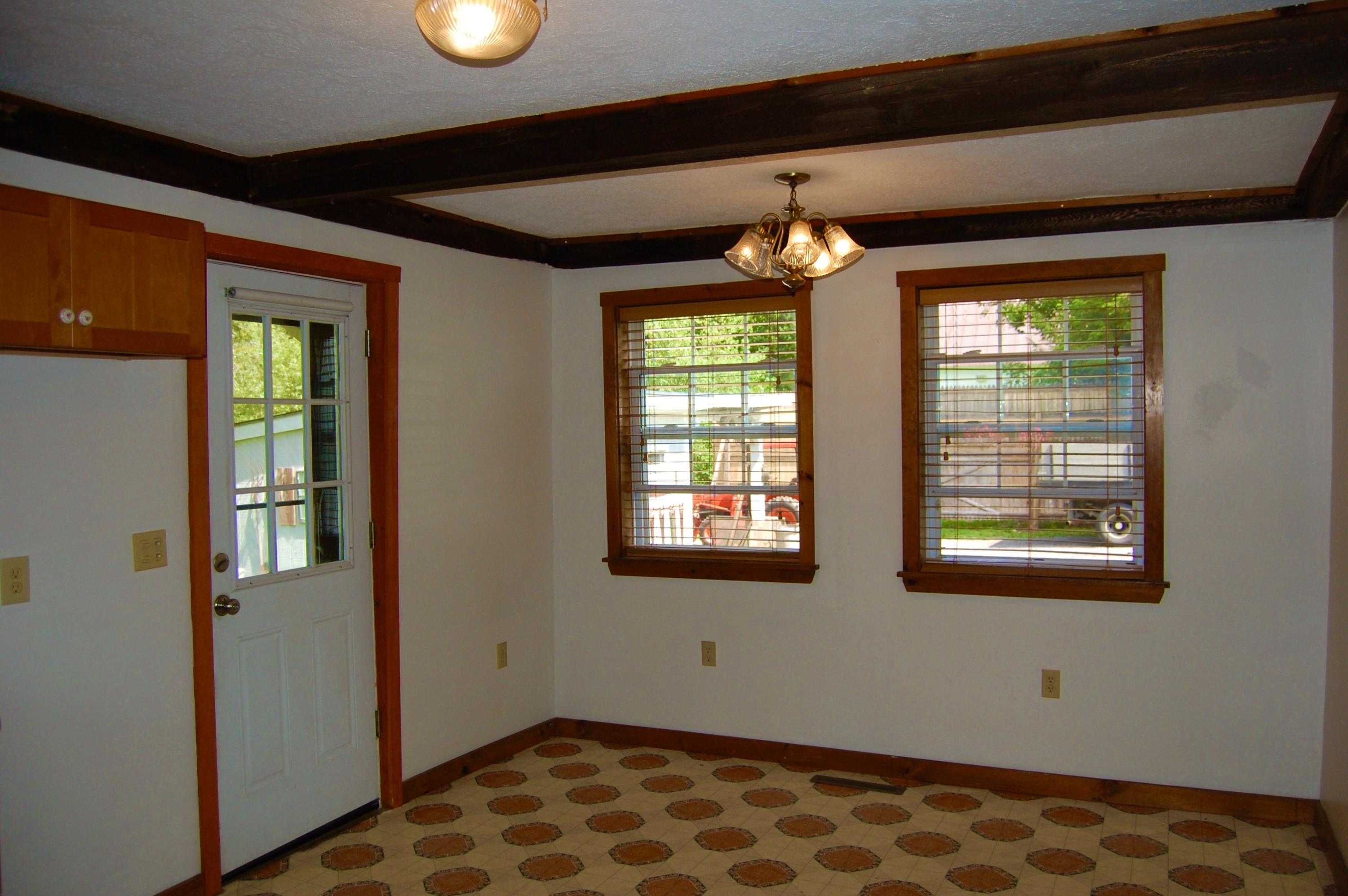 10 Lovejoy Pond Road Wayne, ME 04284 - Photo 22 of 65 Kitchen5