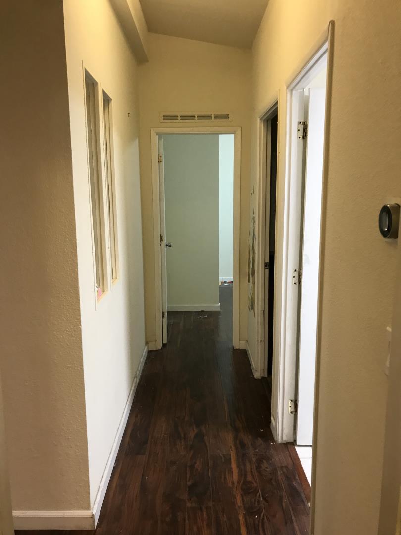 2151 Oakland Road, Unit 445 San Jose, CA 95131 - Photo 15 of 20 a view of a bathroom with a sink and shower