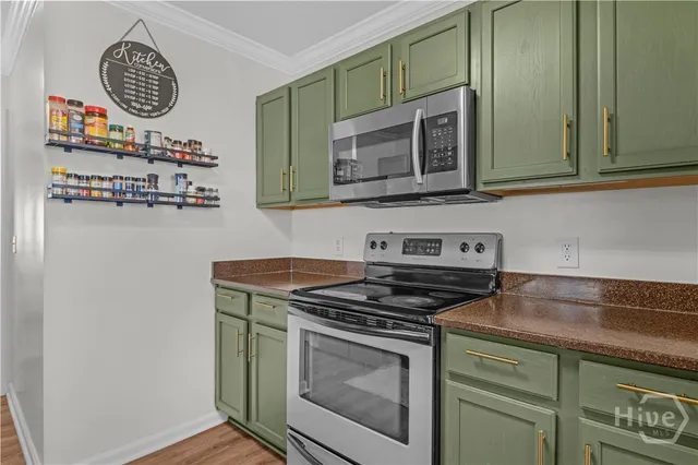 $319,999 | 413 Auburn Road, Glennville, GA 30427