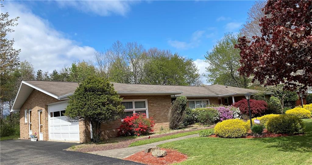 110 Freedom Road Butler, PA 16001 - Photo 1 of 1 Gallery Image 1