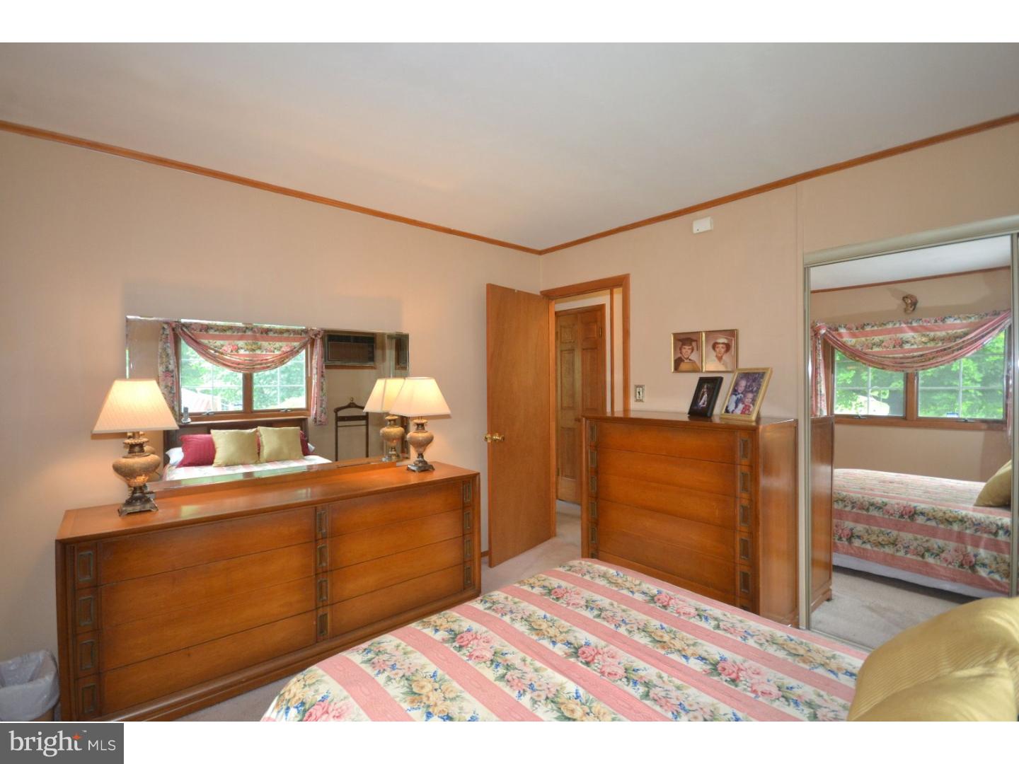 156 Terrace Road Levittown, PA 19056 - Photo 14 of 25
