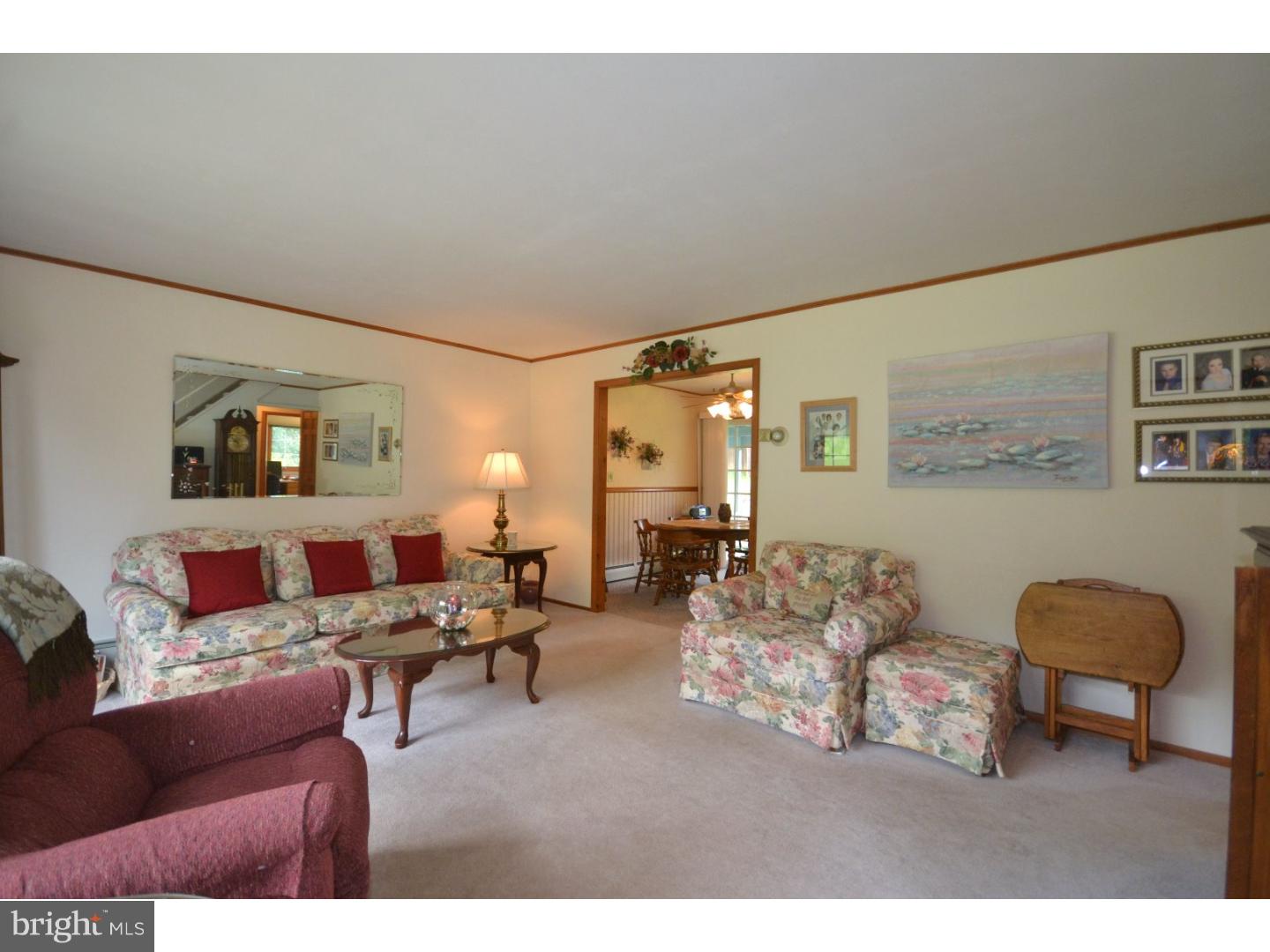 156 Terrace Road Levittown, PA 19056 - Photo 5 of 25