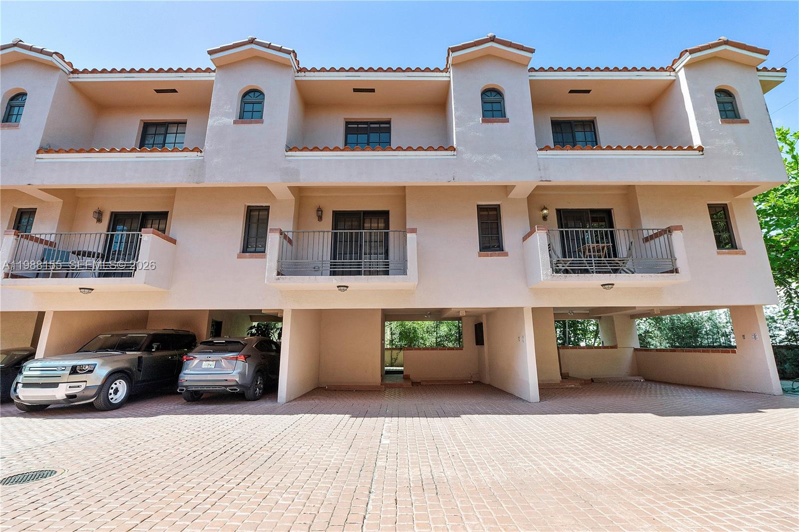 231 Majorca Avenue, Unit F Coral Gables, FL 33134 - Photo 2 of 19