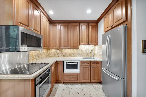 $3,500 | 231 Majorca Avenue, Unit F, Coral Gables, FL 33134