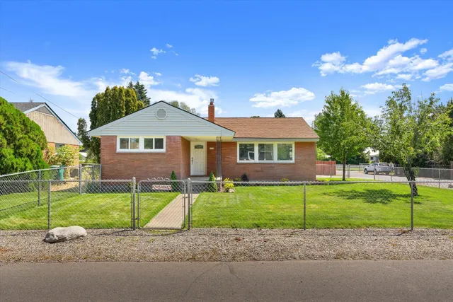 $335,000 | 2502 Ella Road, Spokane, WA 99212