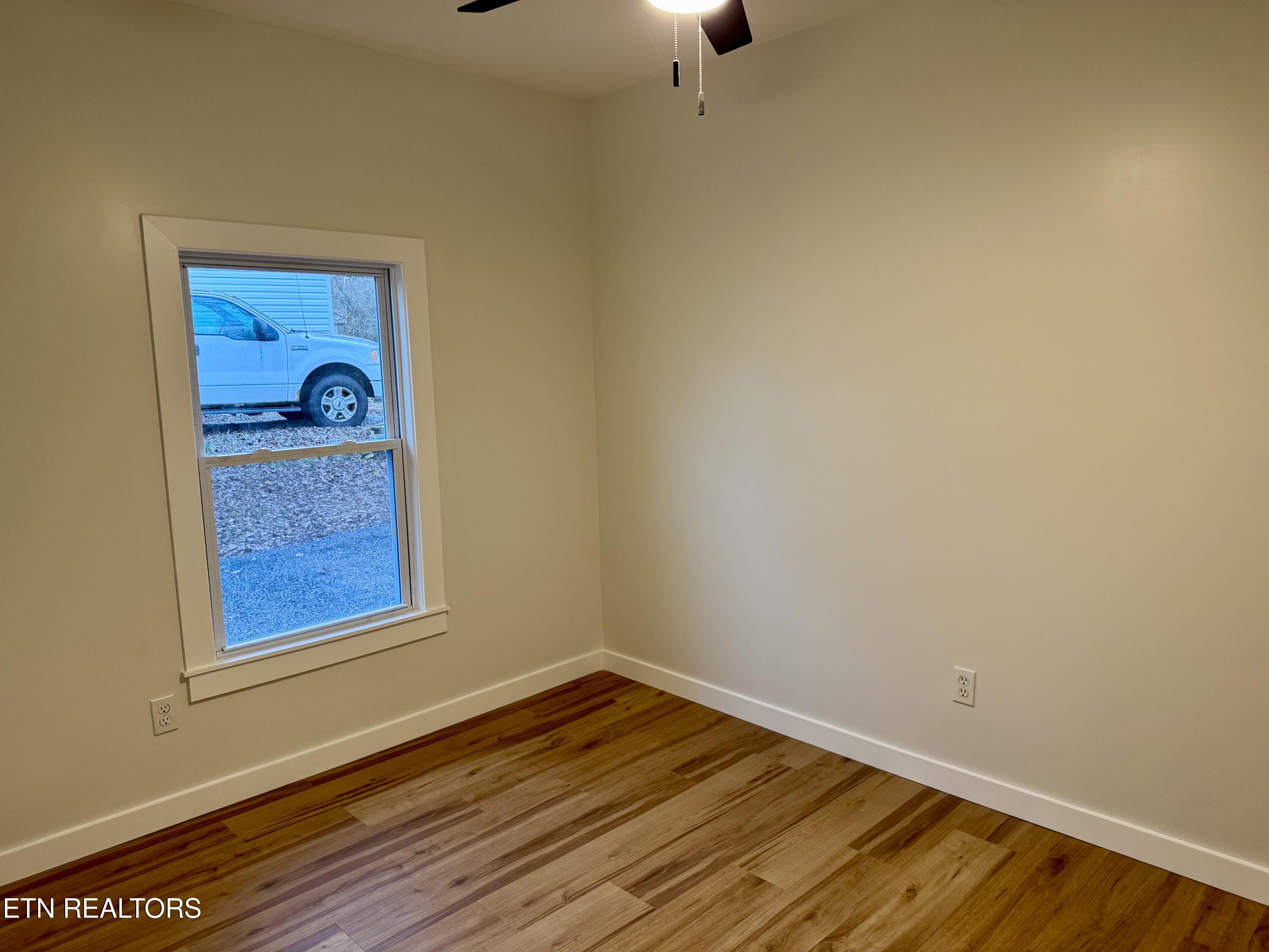 1607 Berry Road Knoxville, TN 37920 - Photo 20 of 32 Bedroom 2