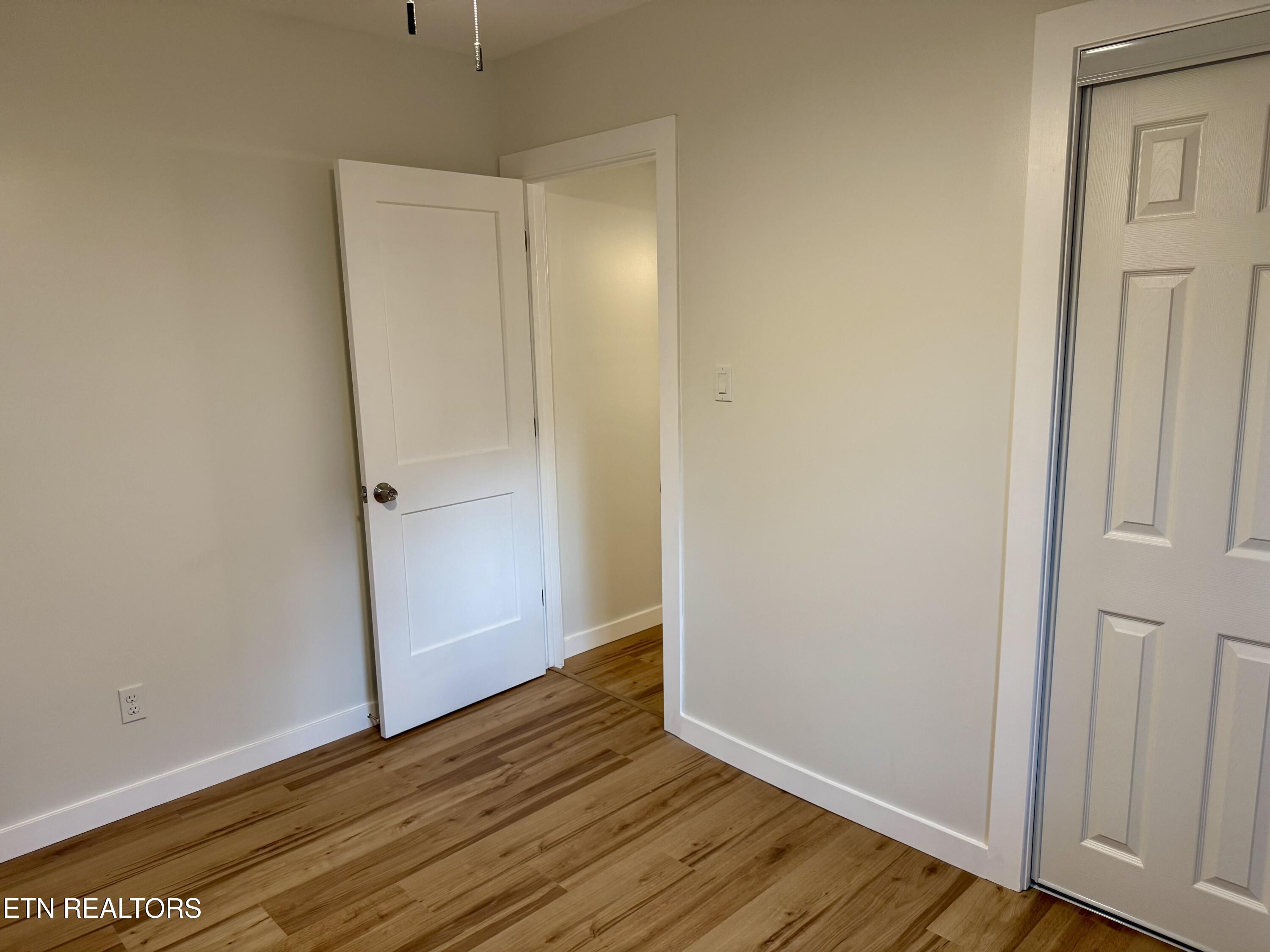 1607 Berry Road Knoxville, TN 37920 - Photo 21 of 32 Bedroom 2