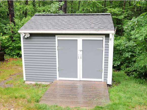 48 Green Road Raymond, NH 03077 - Photo 3 of 23