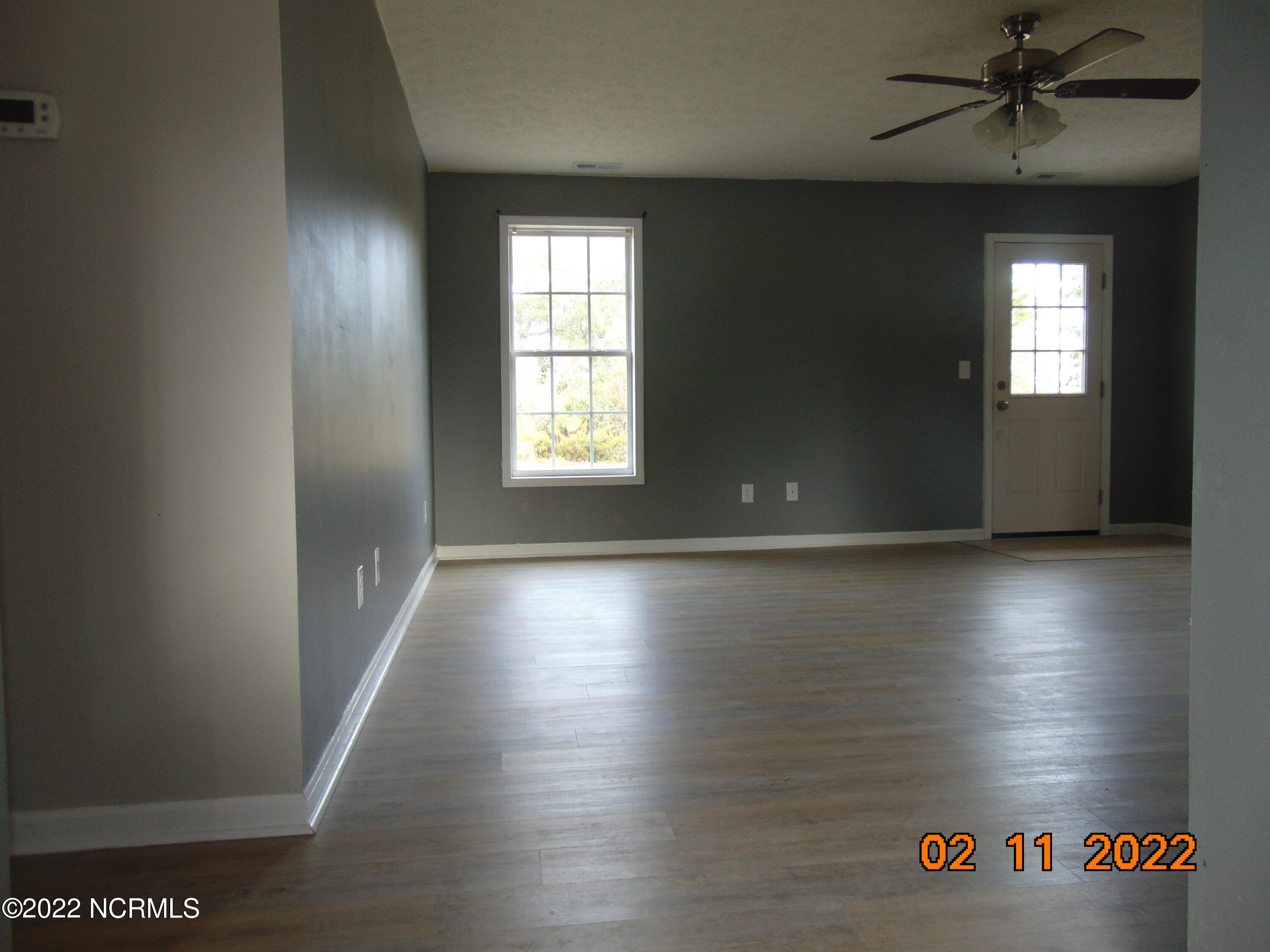 1906 Paulette Road Morehead City, NC 28557 - Photo 2 of 25 DSC00297