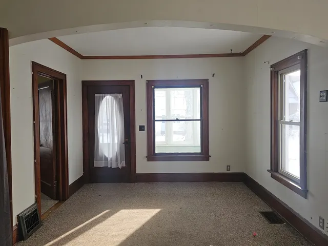 $149,900 | 153 West Charles Street, Markesan, WI 53946